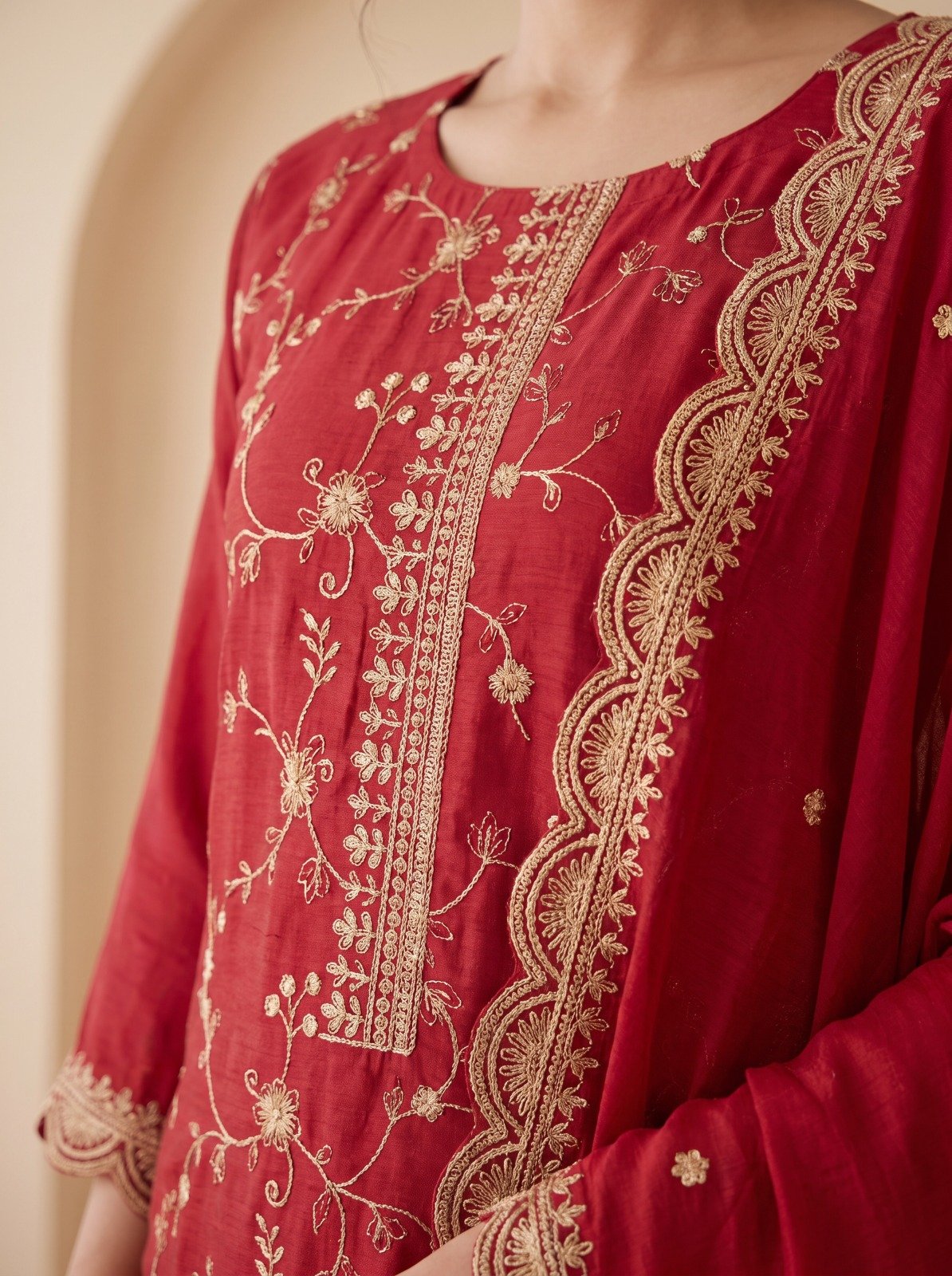 Red readymade Pakistani suit for women with Heavy Blooming Chinon Silk, sequence embroidery and dupatta